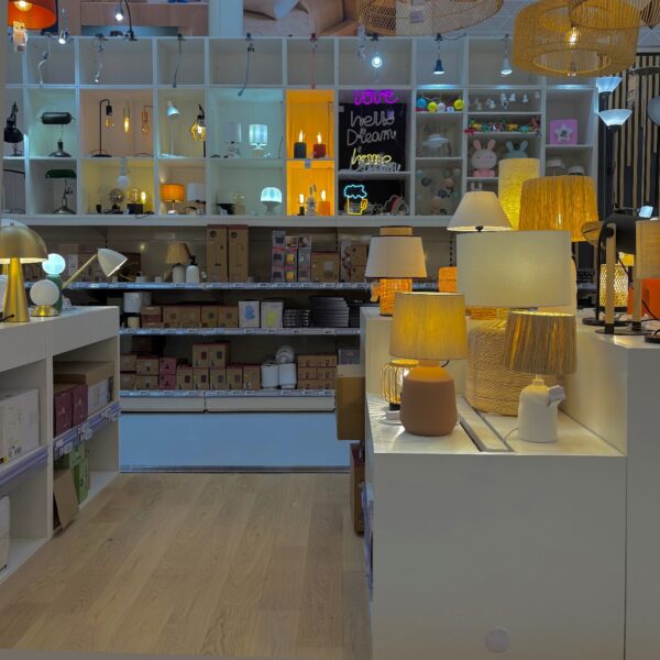 F8AF4B63-F35C-453A-98A0-04D3AE7E9B68